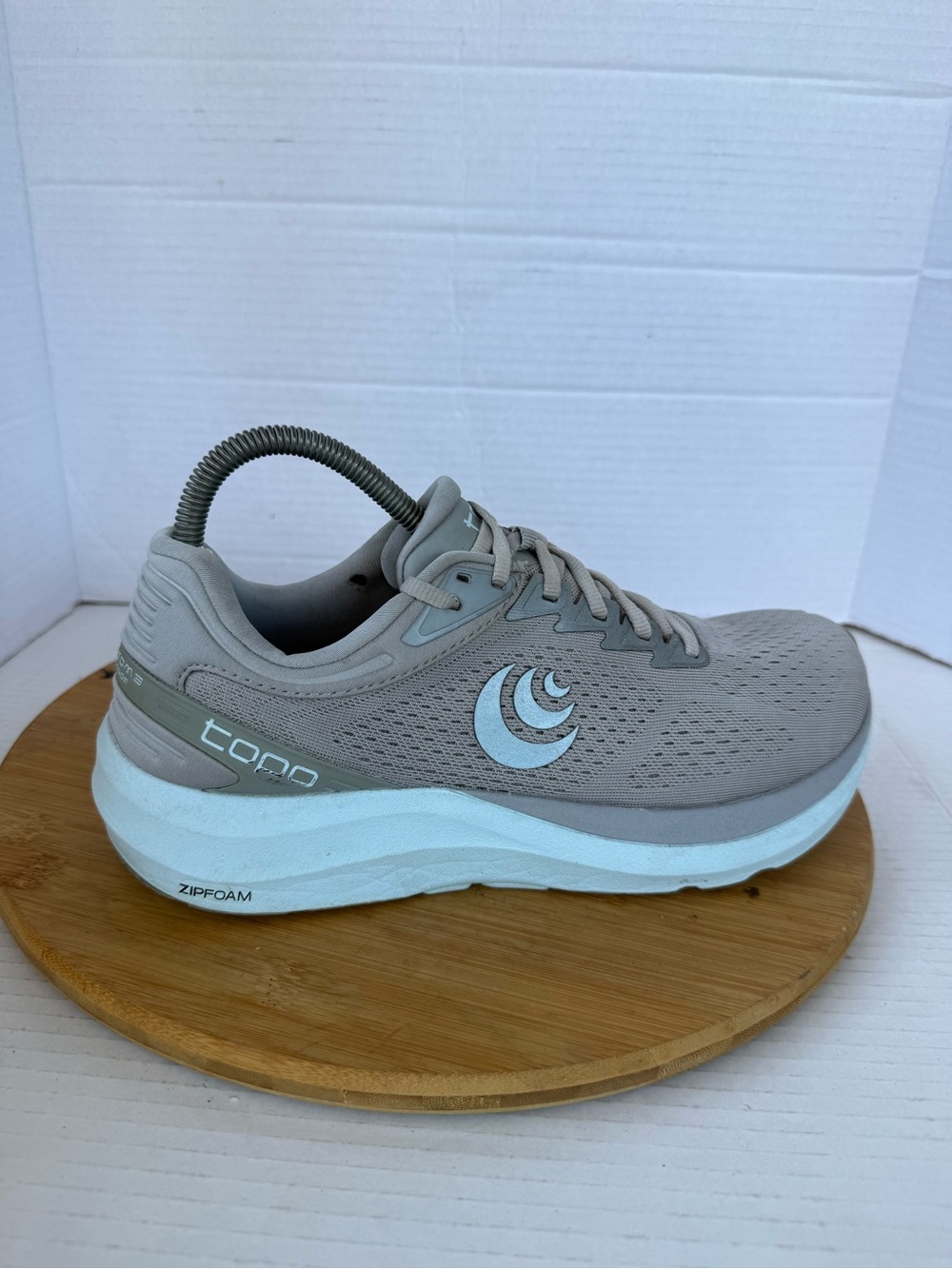 Topo Athletic Phantom 3 Shoes Womens Size 10 Gray Road Running Comfort Walking